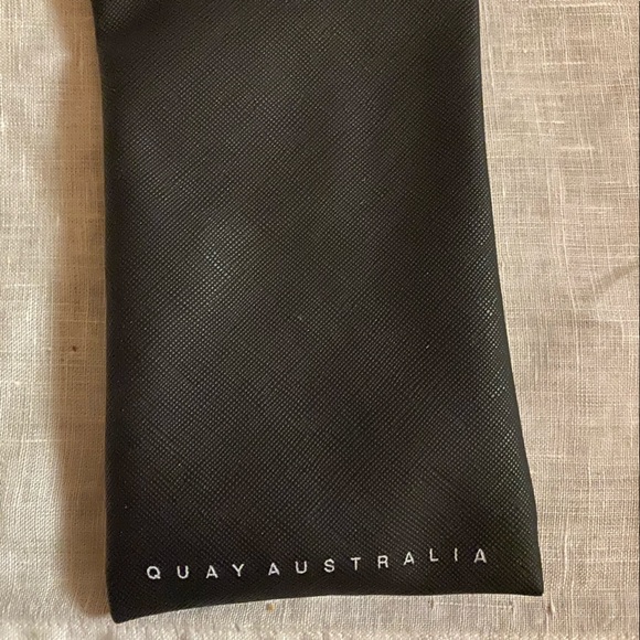 Quay Australia Sunglasses - Picture 7 of 9